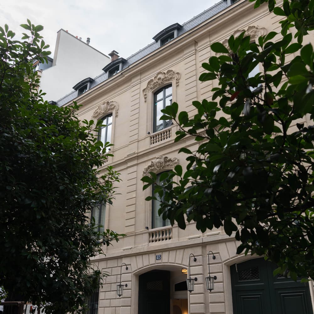 Istanbul, Turkiye - OCT 8, 2024: The entrance of the Soho House Istanbul in  Beyoglu. Soho House is hosted by the former USA consulate building Stock  Photo - Alamy, image size:1000x1000