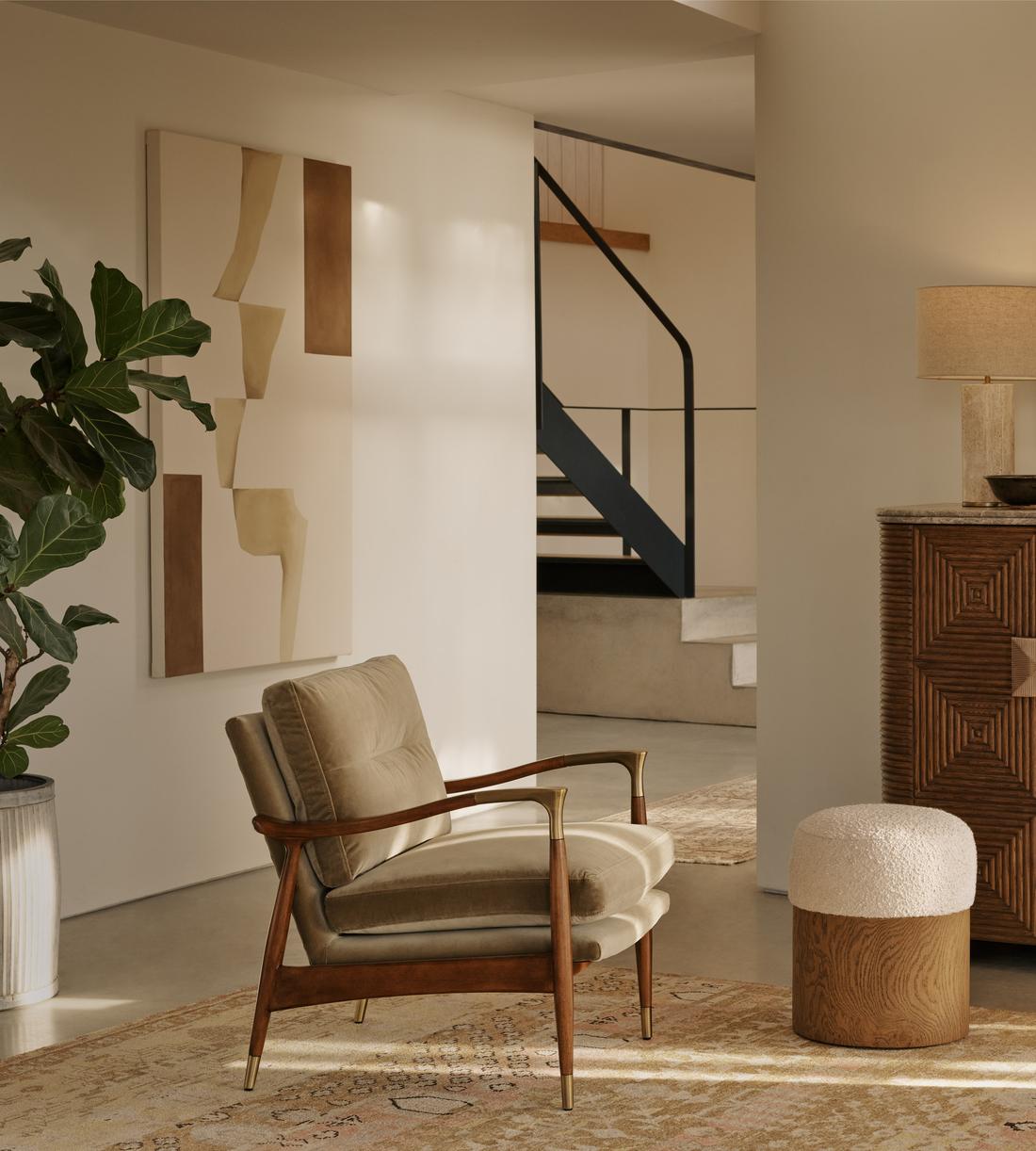 Bertie Footstool, Boucle Sand