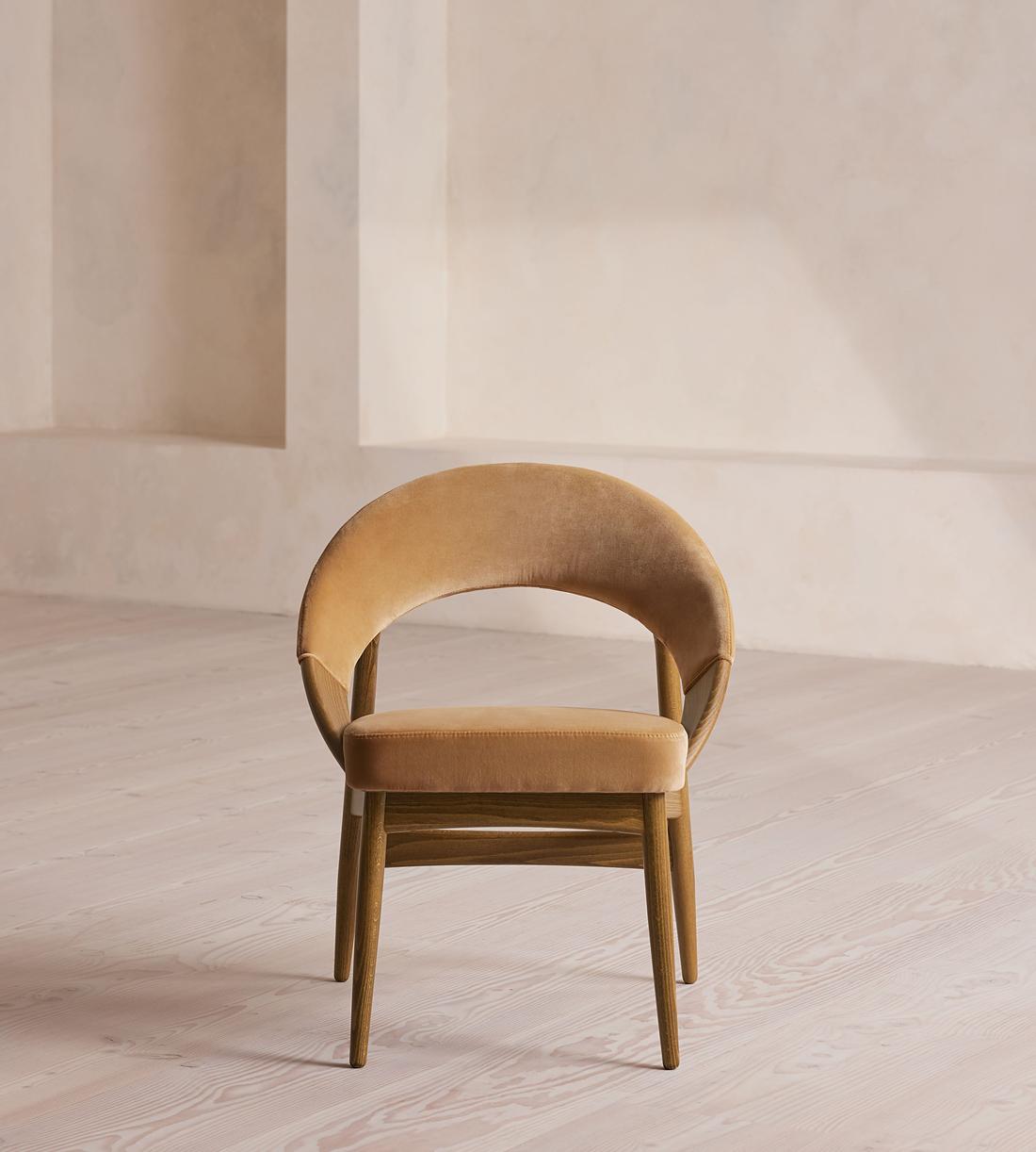 Lachlan Dining Chair, Velvet, Camel