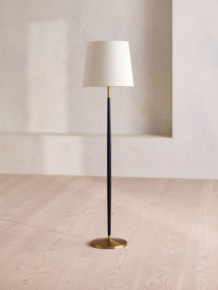 How to Change Led Lamp in Dean Floor Lamp: Easy Step-by-Step Guide