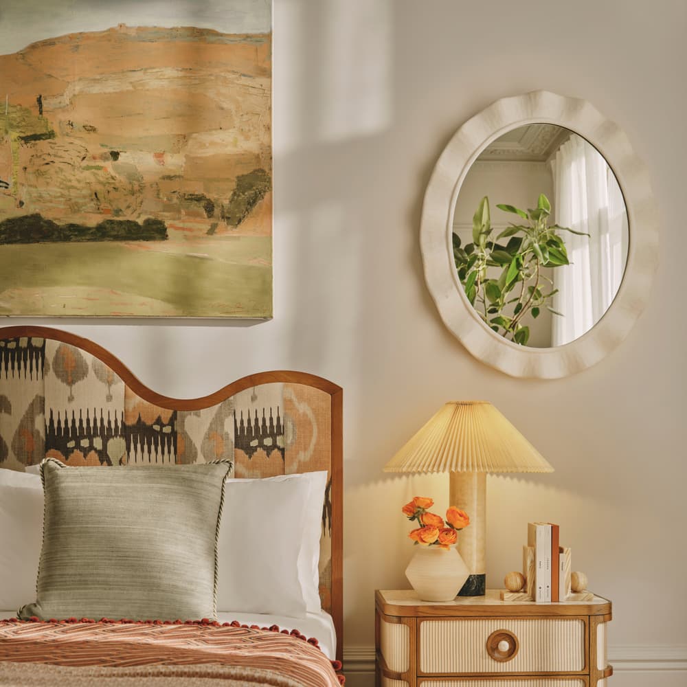 Callie Mirror - Lifestyle - Image 3