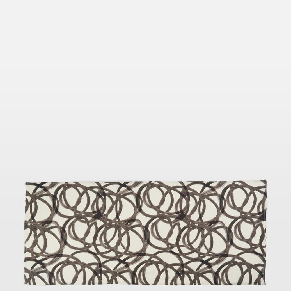 Suzannah Linen Table Runner - Swirl - Images - Image 3