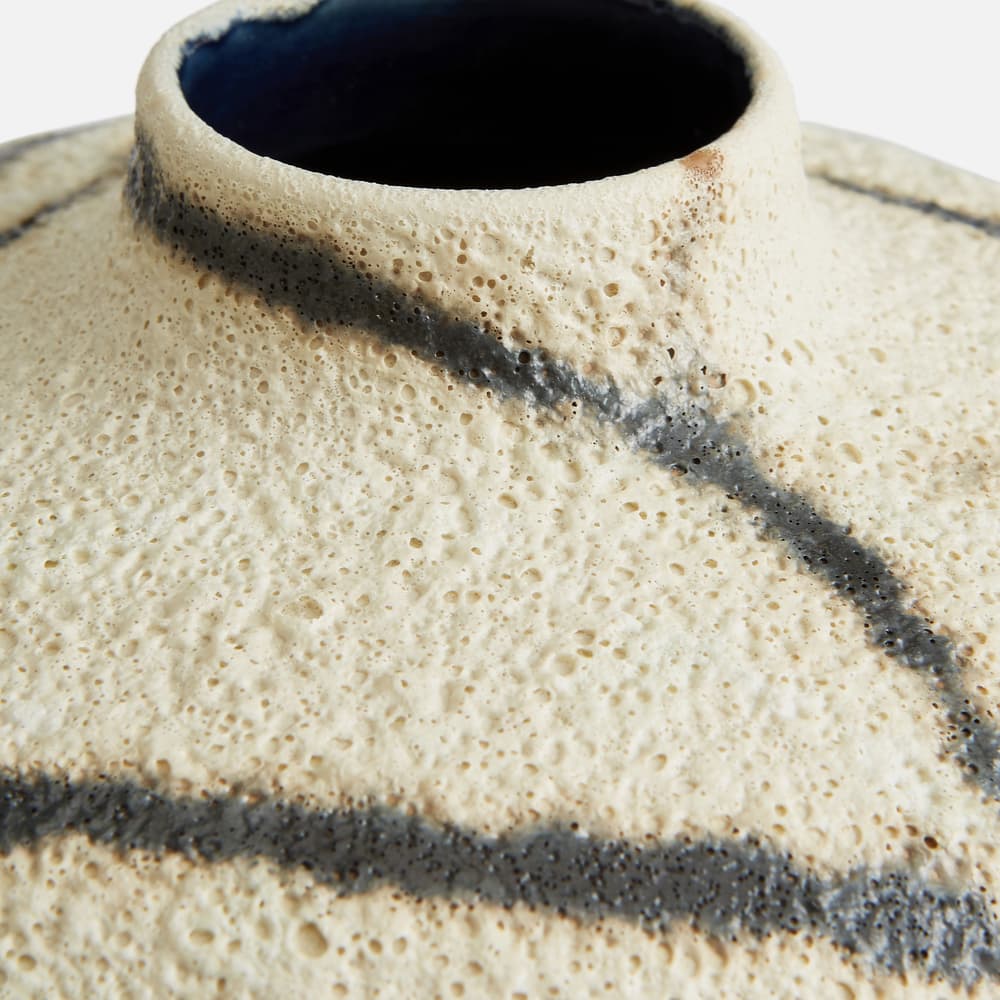 Amelia Vase - Tall - Images - Image 3