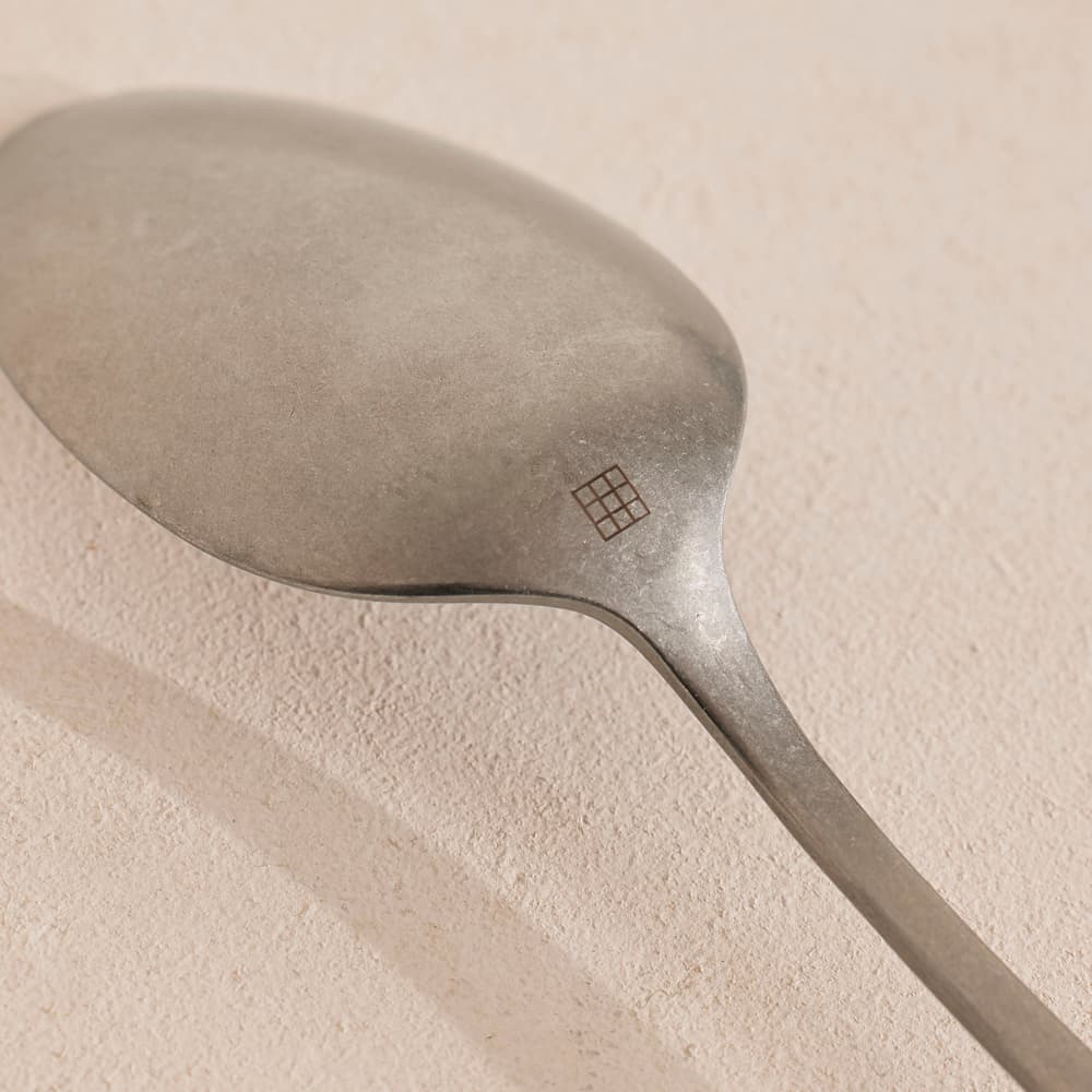 Stonewashed Dinner Spoon - Set of Four - Images - Image 3