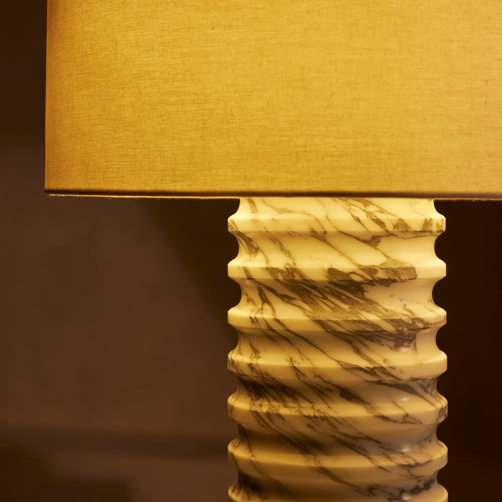 Casper Table Lamp - Arabescato Corchia - Images - Image 3