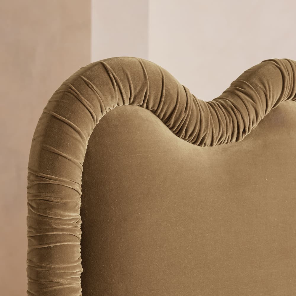 Tristan Bed - King - Velvet,Truffle - US - Images - Image 3