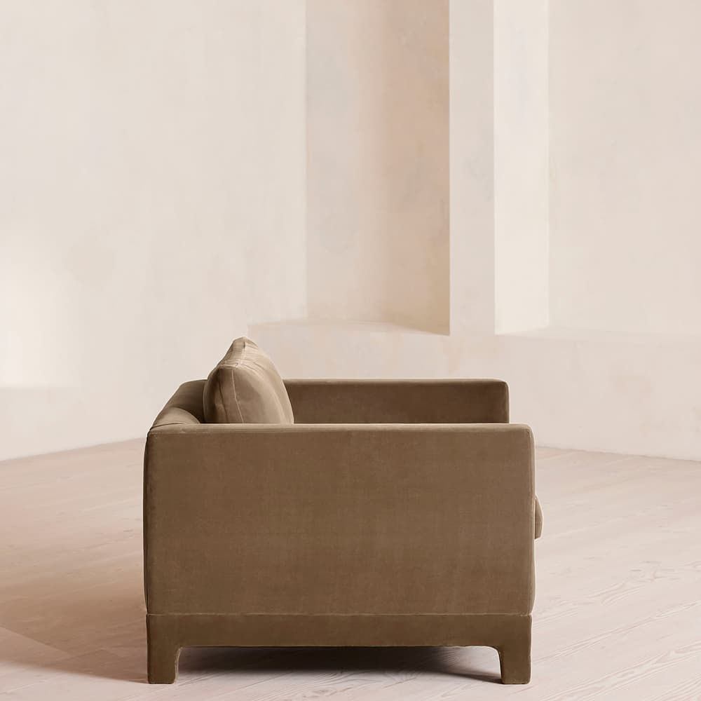 Ashford Loveseat Sofa - Velvet - Truffle - US - Images - Image 3
