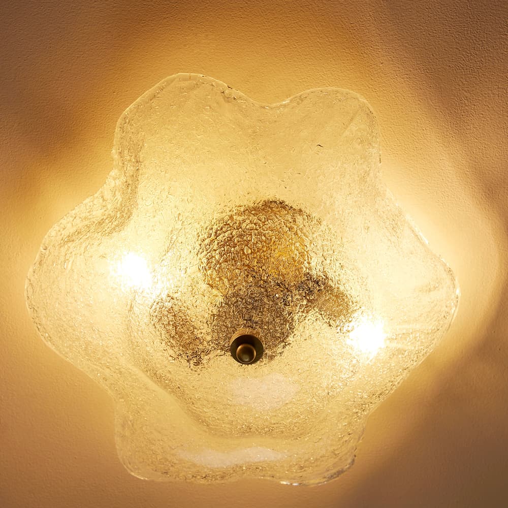 Flavia Flush Light - Images - Image 3