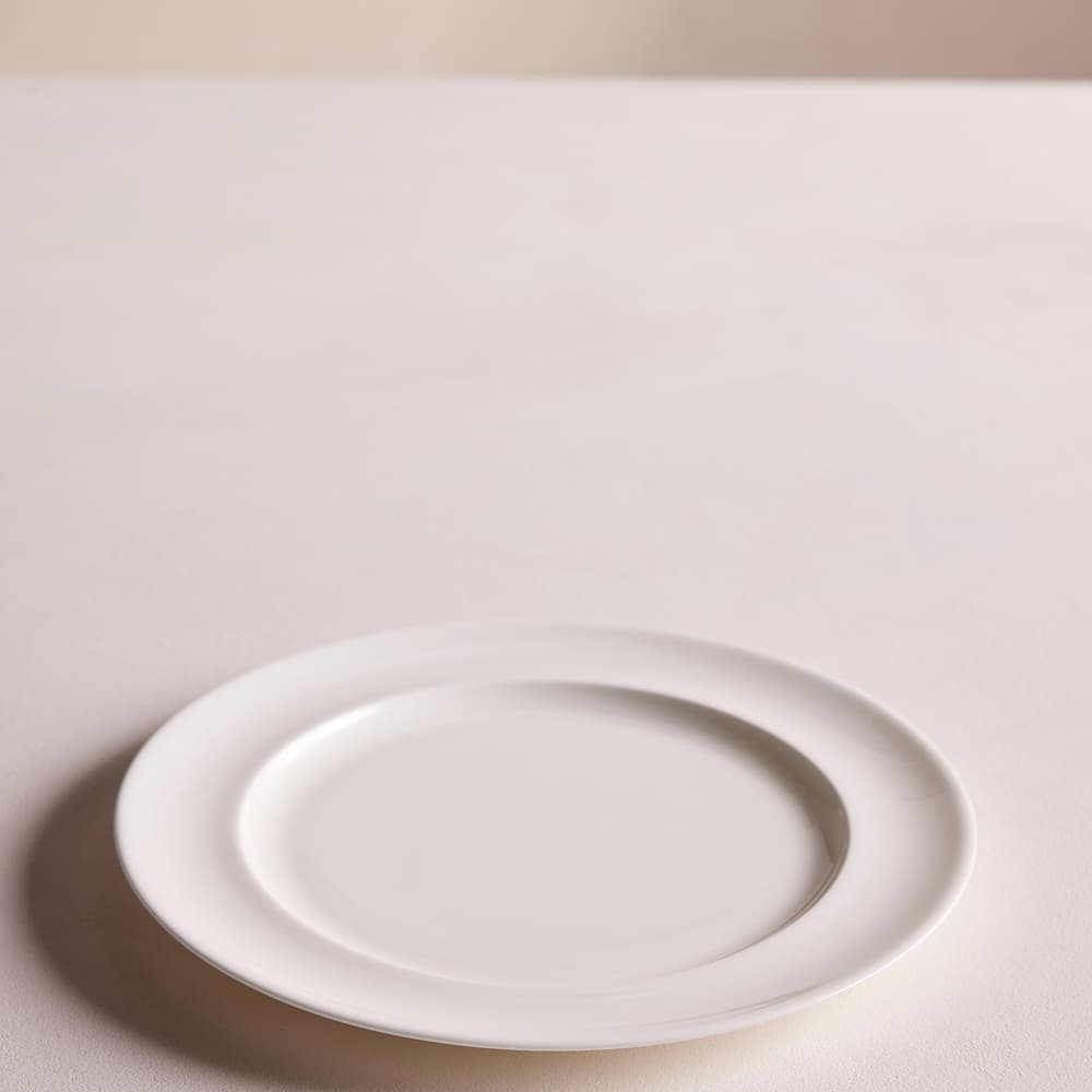 House Dinner Plate - Bone China - White - Set of Four - Listing - Image 3