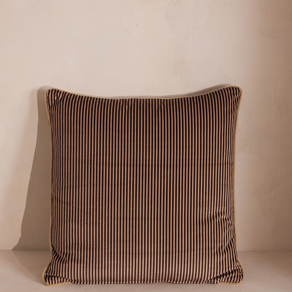 Regency Square Cushion - Listing - Image 3