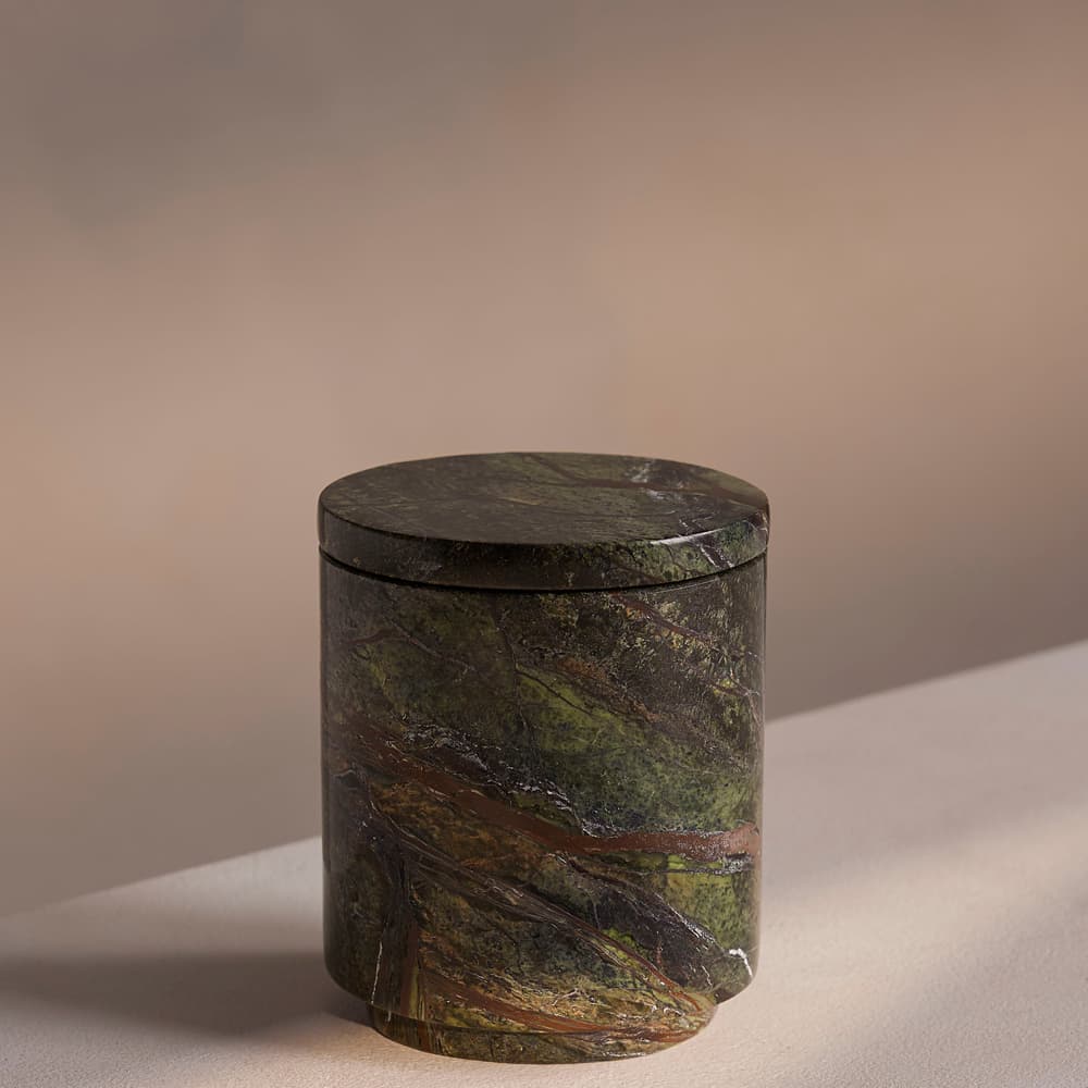 Leather & Oud Forest Green Marble Candle 250g - Listing - Image 3