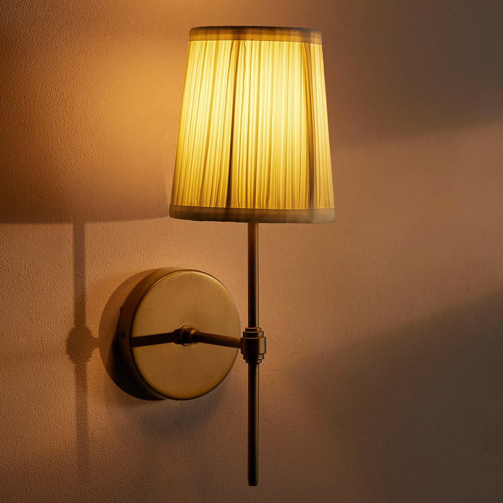 Isobella Wall Light - Antiqued Brass - Images - Image 3