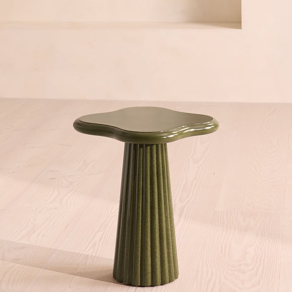 Dayton Outdoor Side Table - Concrete - Pine - Listing - Image 3