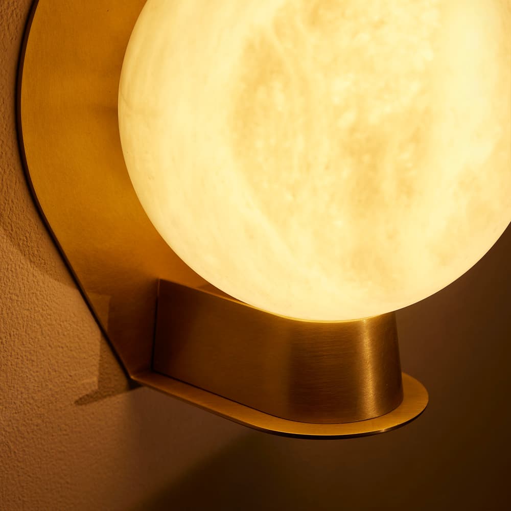 Enzo Wall Light - Large - US - Images - Image 3