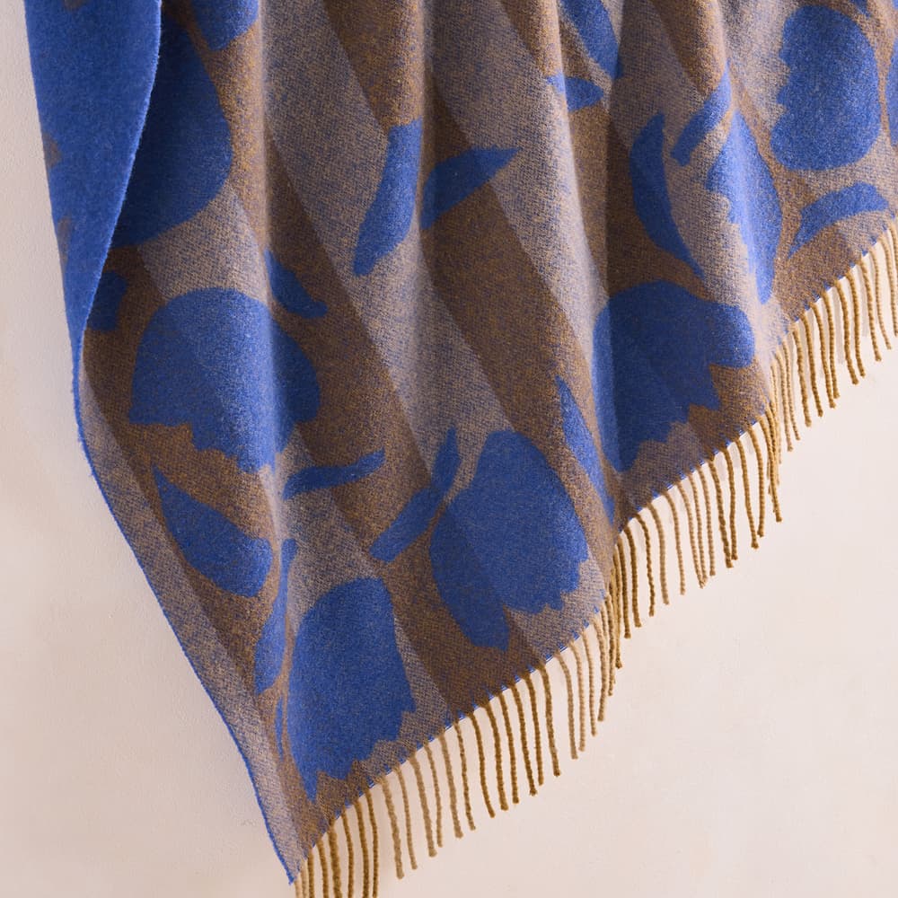 Stetson Throw - Images - Image 3
