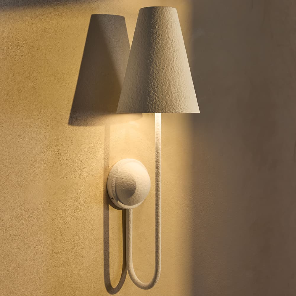 Aaron Wall Light - Images - Image 3