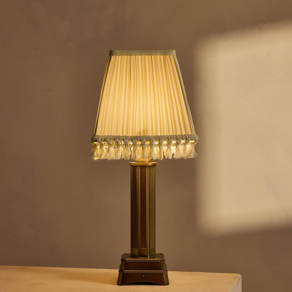 Oxford Portable Lamp - Listing - Image 3