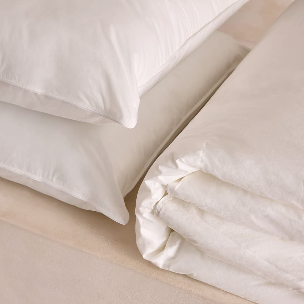Goose Down Bedding Set - Queen - US - Images - Image 3