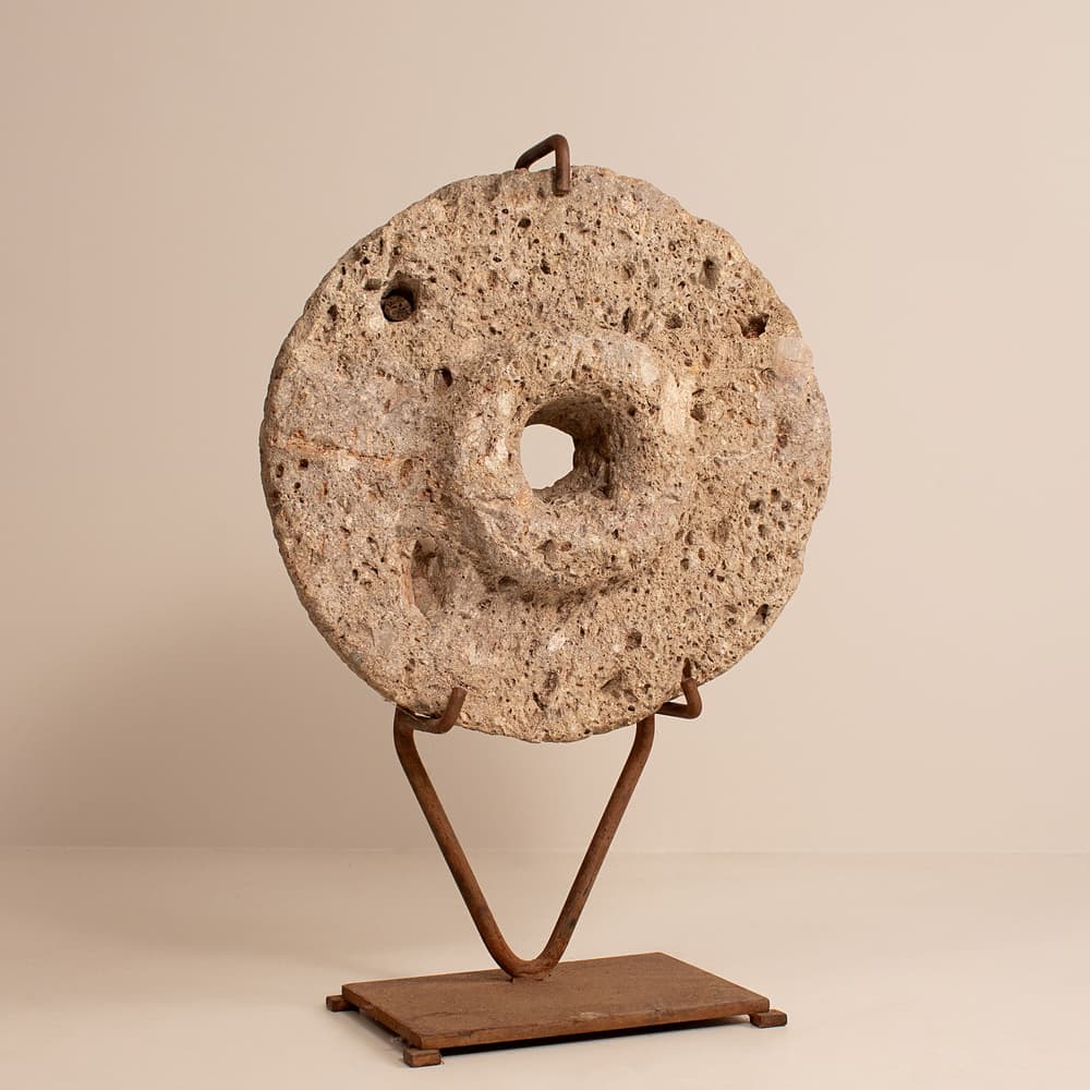 Vintage Wheel Sculpture - Stone - France - Images - Image 3