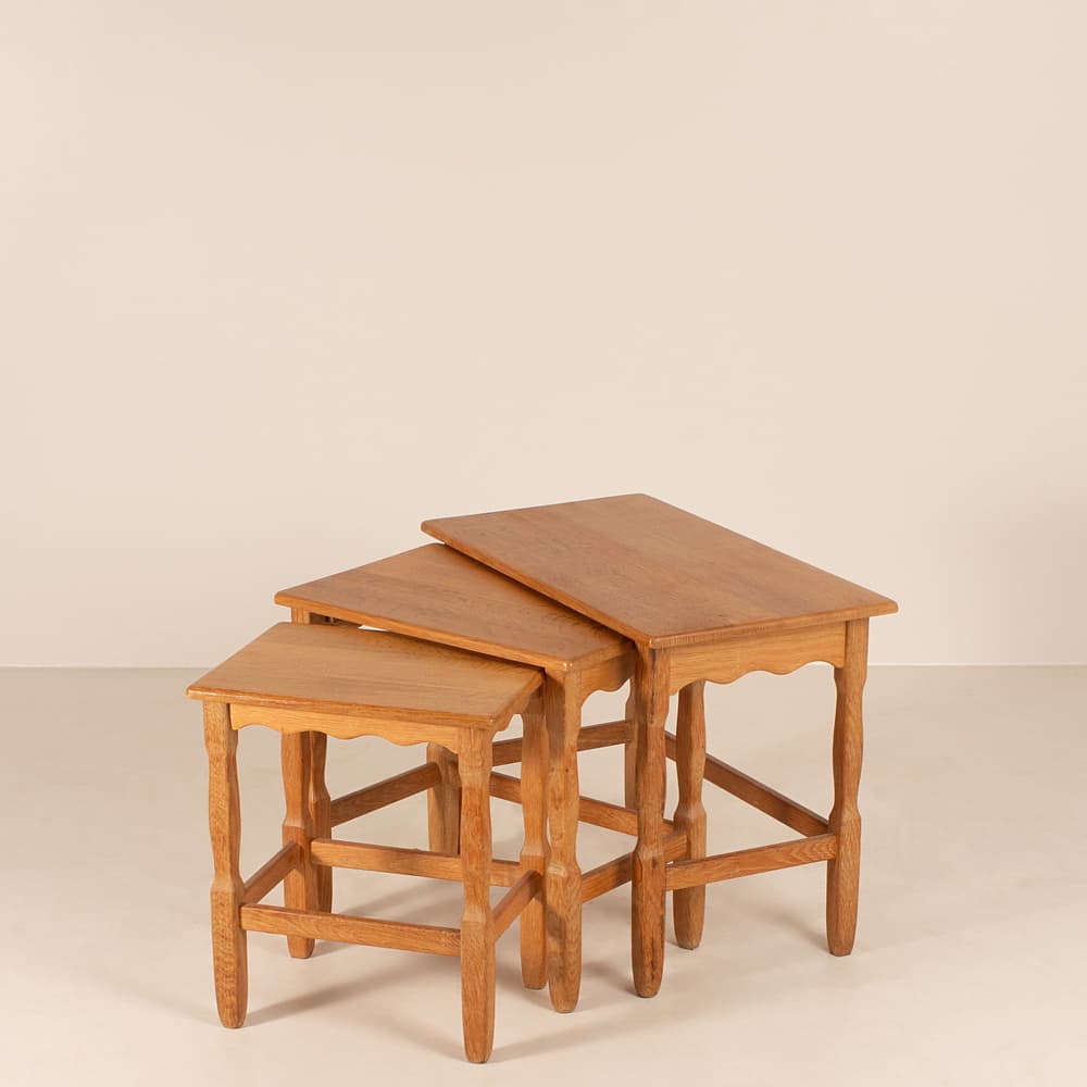 Vintage Mid Century Nesting Side Tables - Set of Three - Images - Image 3