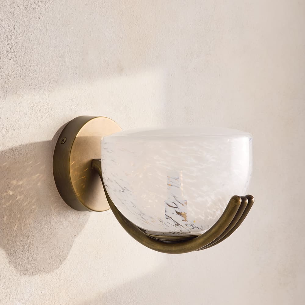 Elber Wall Light - IP44 - US - Images - Image 3