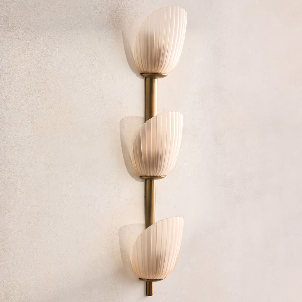 Juliette Tiered Wall Light - US - Images - Image 3