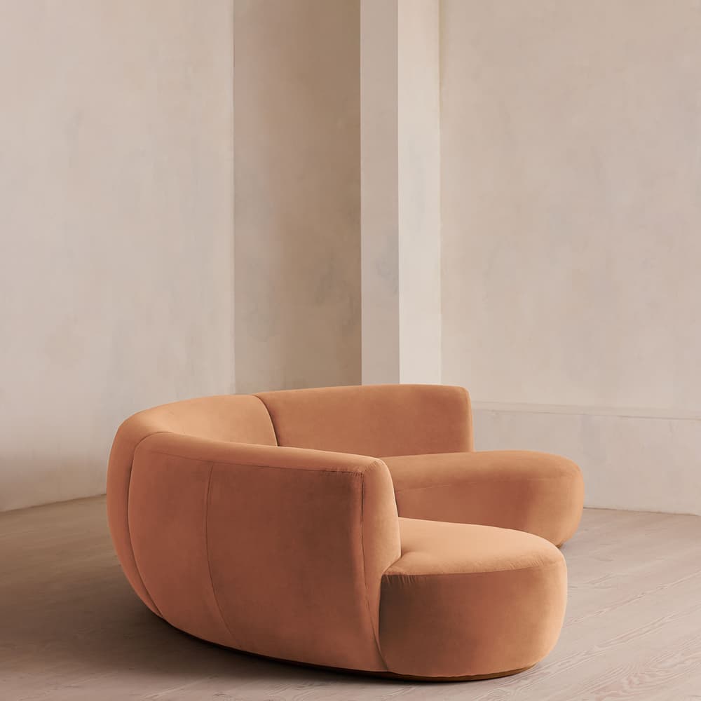 Aline Serpentine Sectional Sofa - Four Seater - Antique Rose Velvet - US - Images - Image 3