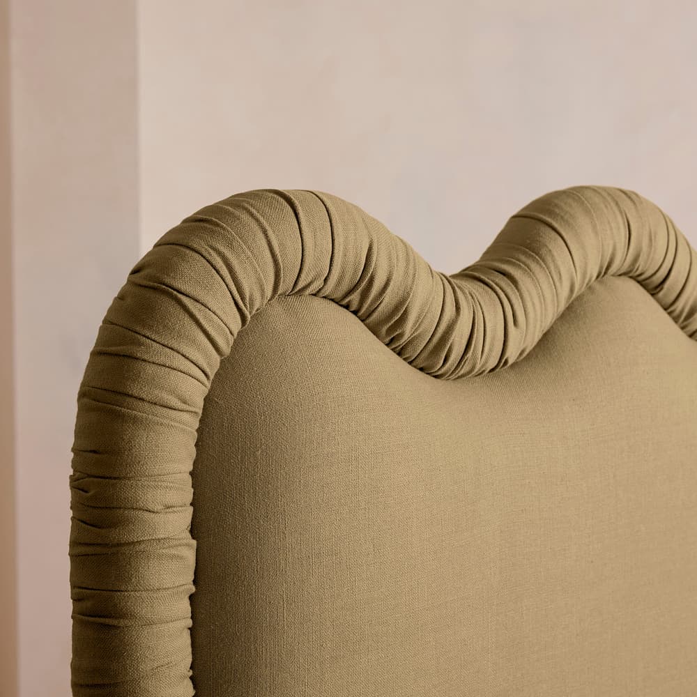 Tristan Bed - King - Linen - Wheat - US - Images - Image 3