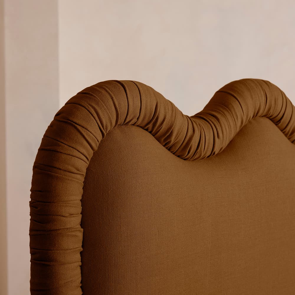 Tristan Bed - King - Linen - Terracotta - US - Images - Image 3