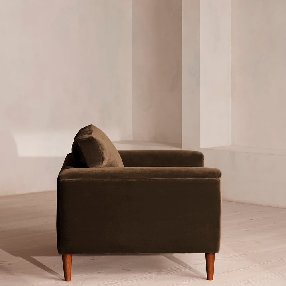 Reya Loveseat - Velvet - Chocolate - Images - Image 3