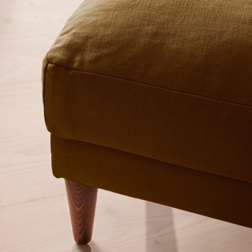 Reya Ottoman - Linen - Ochre - US - Images - Image 3