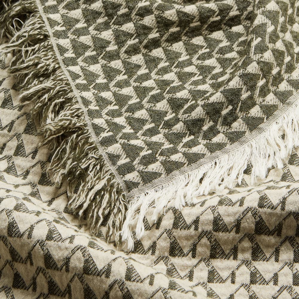 Phoebe Throw - Sage - 140 x 200cm - Images - Image 3