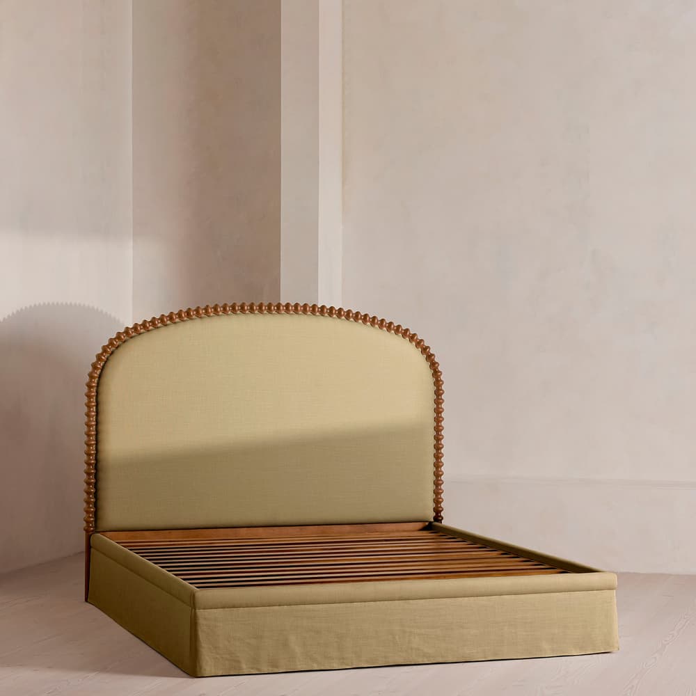 Mika Bed - King - Linen - Wheat - US - Images - Image 3