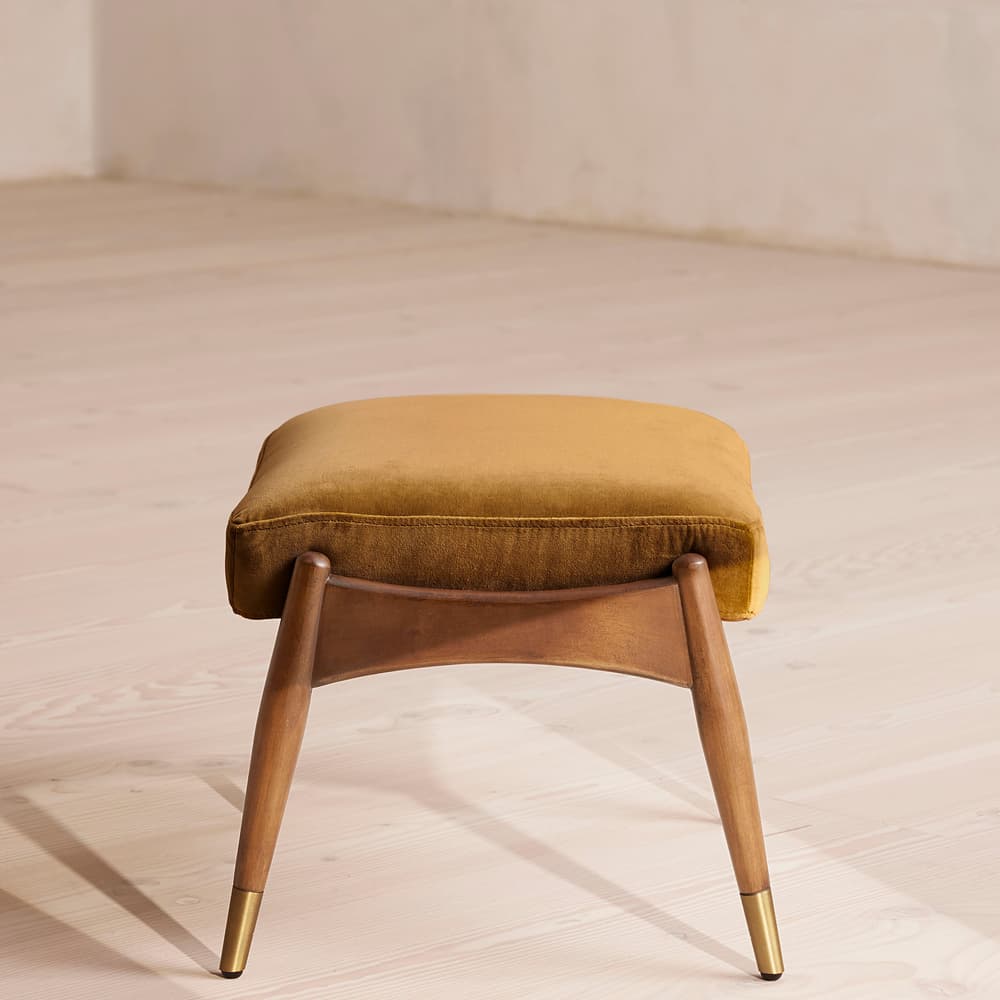 Theodore Oak Footstool - Velvet - Mustard - Images - Image 3