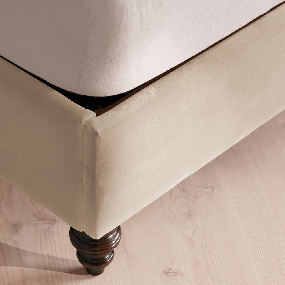 Rivas Bed - Emperor - Velvet - Oyster - UK - Images - Image 3
