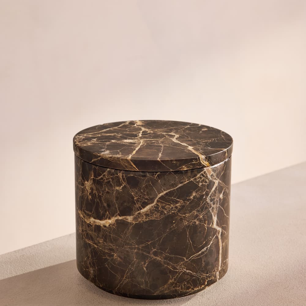 Leather & Oud Candle - Dark Emperador Marble - 660g - Member Exclusive - Listing - Image 3