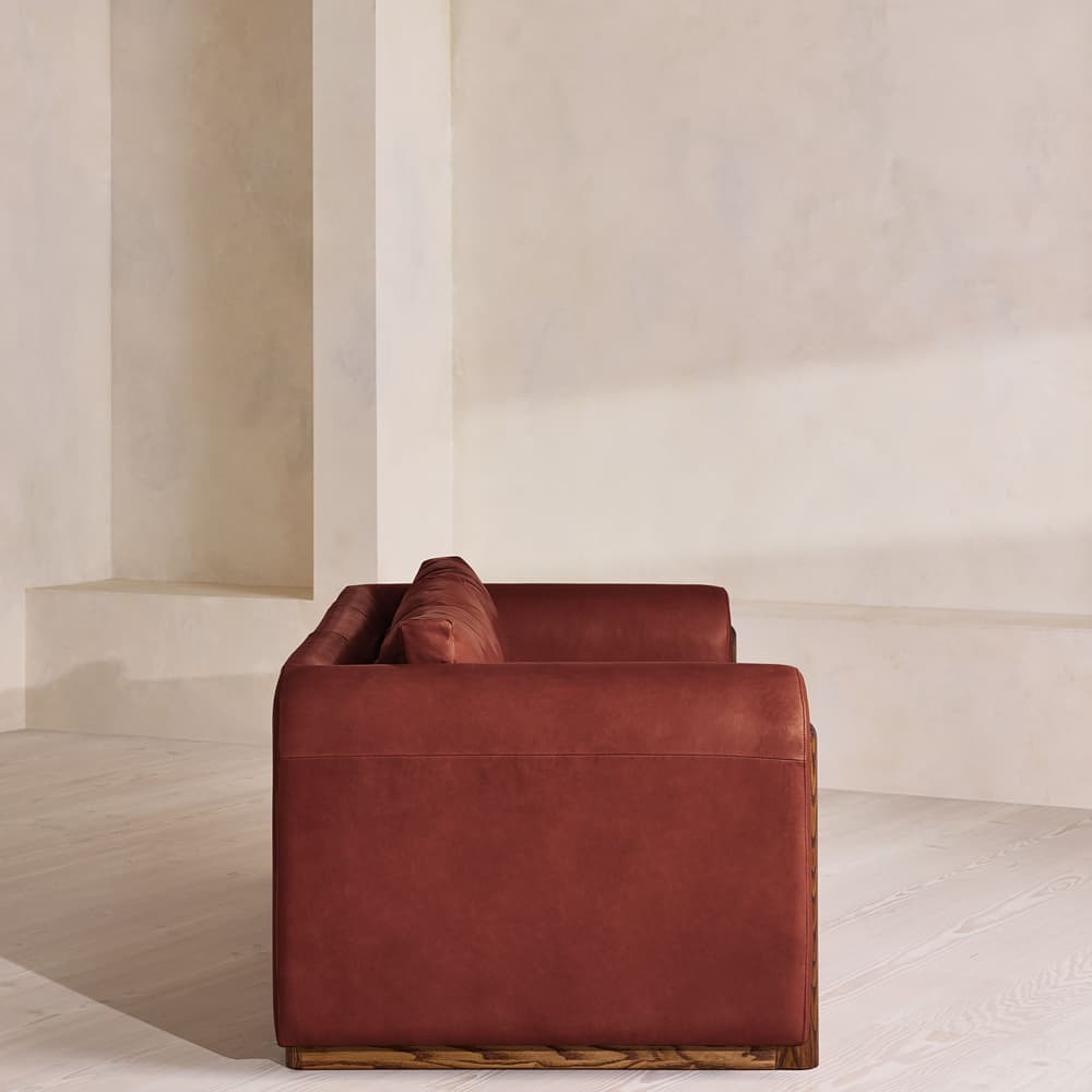 Farrell Three Seater Sofa - Leather - Sangria - UK - Images - Image 3