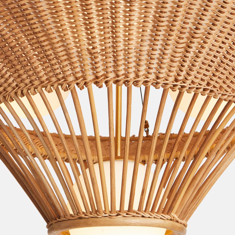 Lucas Chandelier - US - Images - Image 3