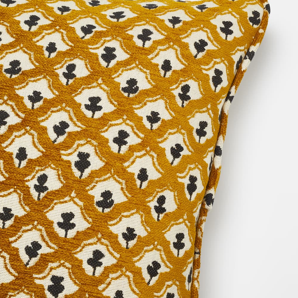 Pierre Frey Goya Cushion - Mustard - Images - Image 3