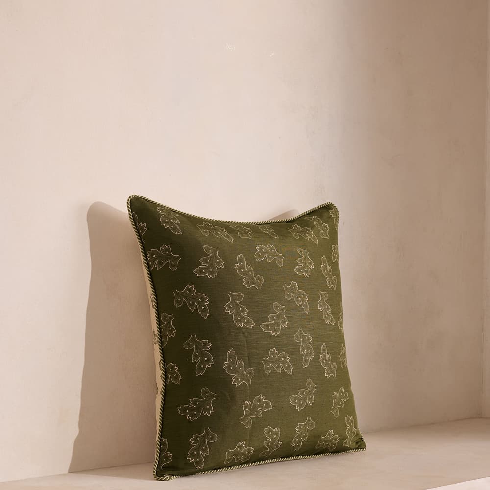Elia Square Cushion - Images - Image 3