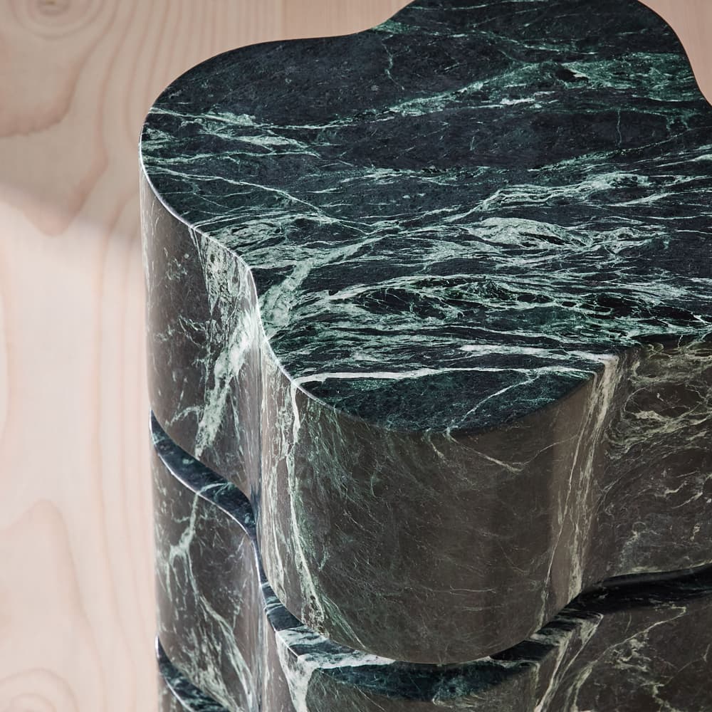 Kahlo Side Table - Verde Alpi Marble - Images - Image 3