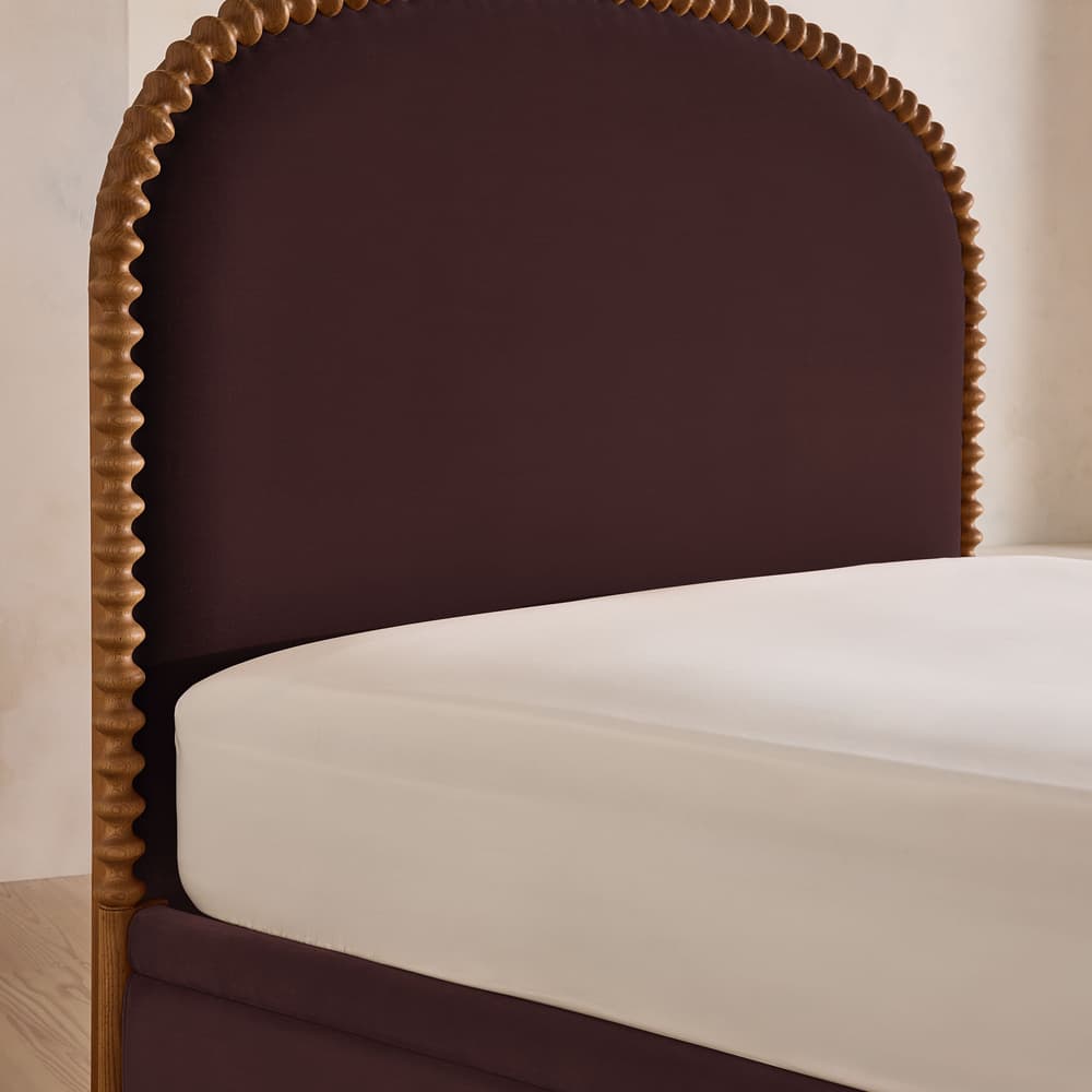 Mika Bed - King - Velvet - Aubergine - US - Images - Image 3