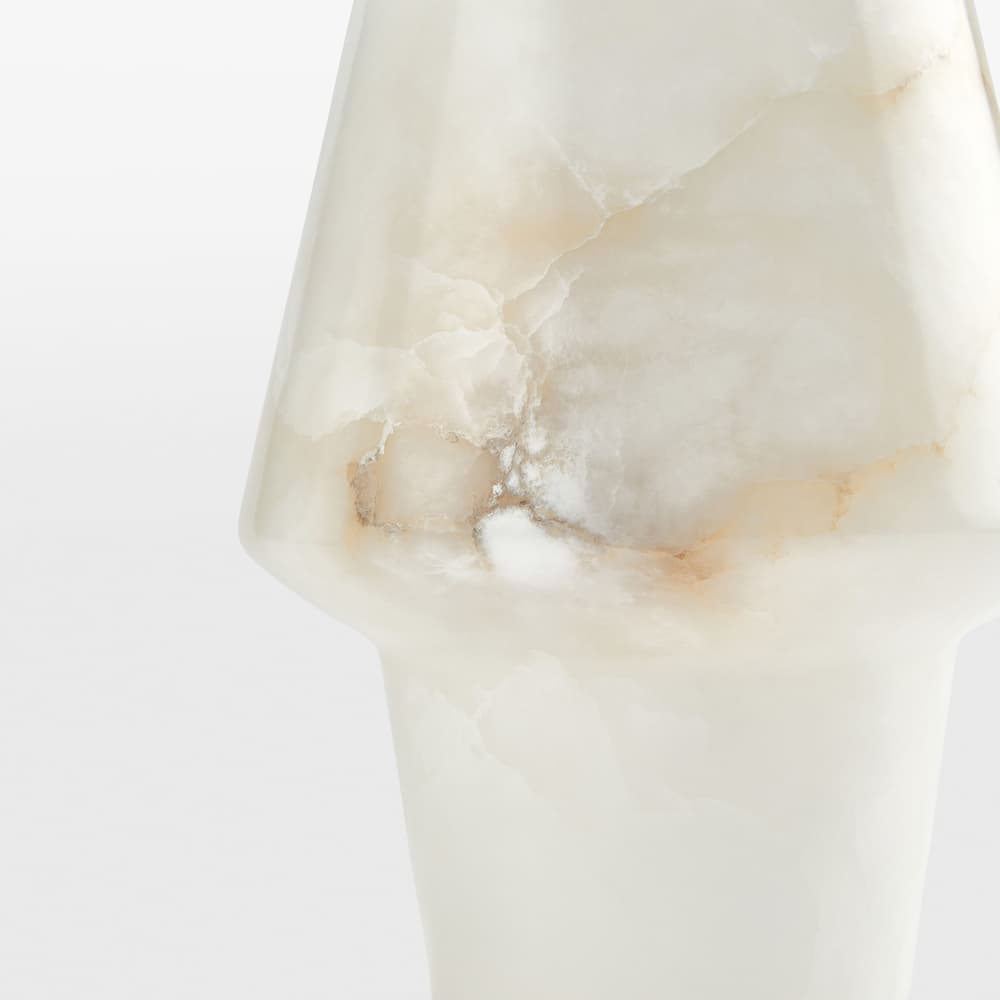 Ava Vase - Tapered - Images - Image 3