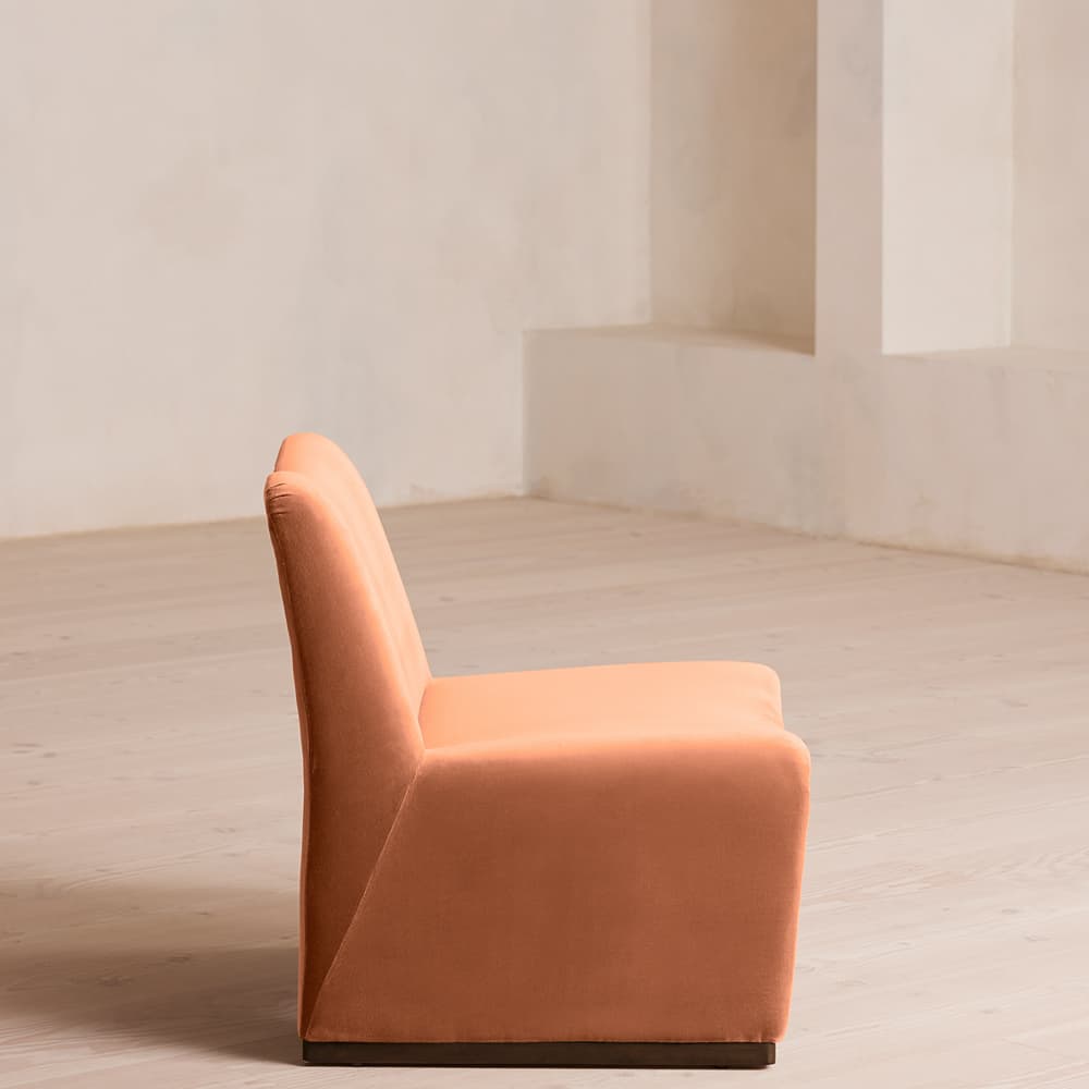 Lovett Armchair - Velvet - Antique Rose - Images - Image 3