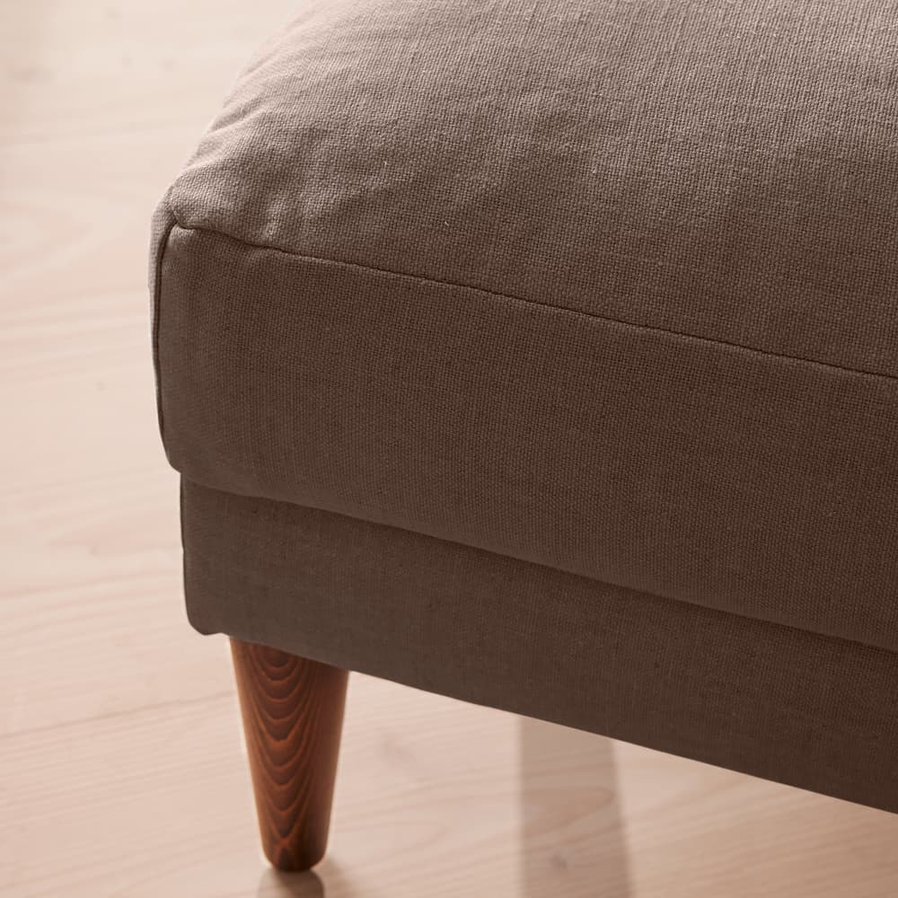 Reya Ottoman - Linen - Mushroom - Images - Image 3