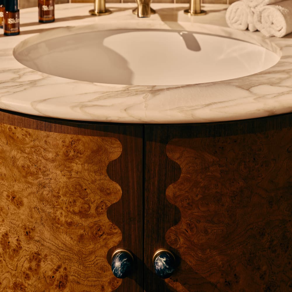 Esperanza Single Vanity - Calacatta Aura Marble - Lifestyle - Image 3