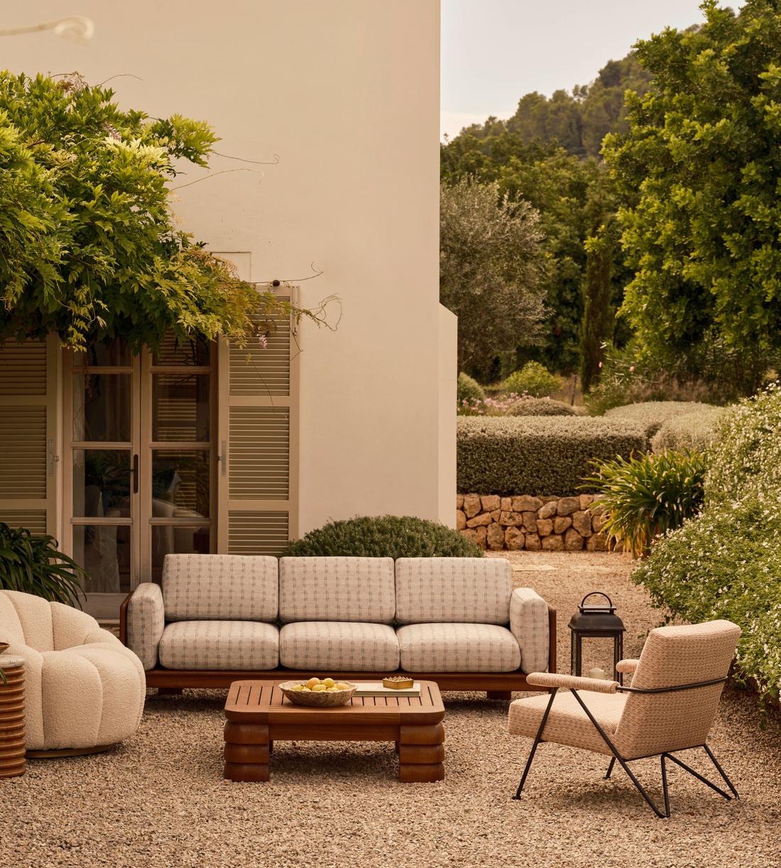 Catania Outdoor Armchair - Pierre Frey Cassis - Lifestyle - Image 3