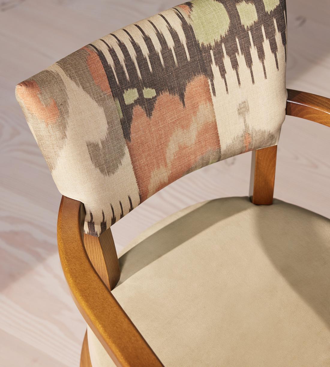 Molina Dining Armchair - Ikat Linen and Velvet - Lichen - Images - Image 5