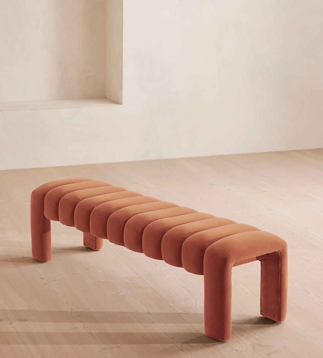 Willis Bench - Velvet - Antique Rose - Images - Image 4