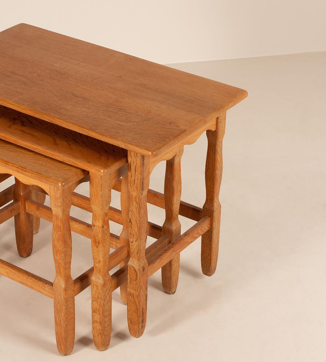 Vintage Mid Century Nesting Side Tables - Set of Three - Images - Image 5